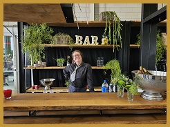Tijdelijk Bar medewerker huren © www.hospitalityladies.nl